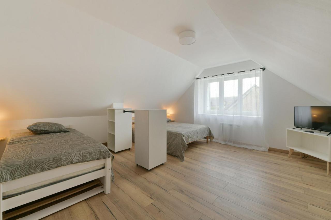 Au 2 Ailes - Charmante Maison Pour 7 Picauville Extérieur photo